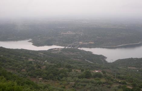 Panorama sul lago Omodeo da Monte Cresia