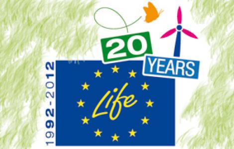 Logo Life stilizzato Logo Life stilizzato