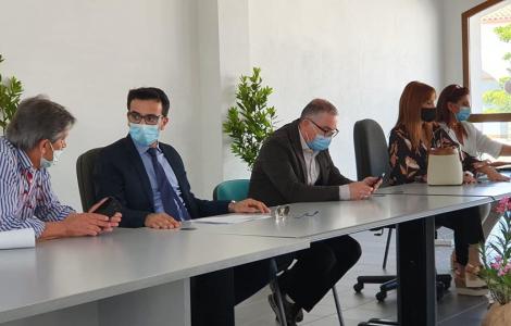 Oristano, firma contratti dei neoassunti impiegati di IV livello