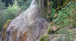  Laconi, cascata nel parco Aymerich