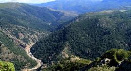Rio Nuxi, Seui  - panorama sulla valle del Flumendosa. In lontananza, Perda Liana