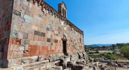 Fordongianus, chiesa S.Lussorio e paesaggio del Grighine