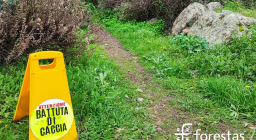 Battuta di caccia - segnaletica obbligatoria (foto A.Saba)