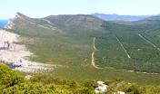 Panorama di Piana Longa verso le falesie di Punta Cristallo